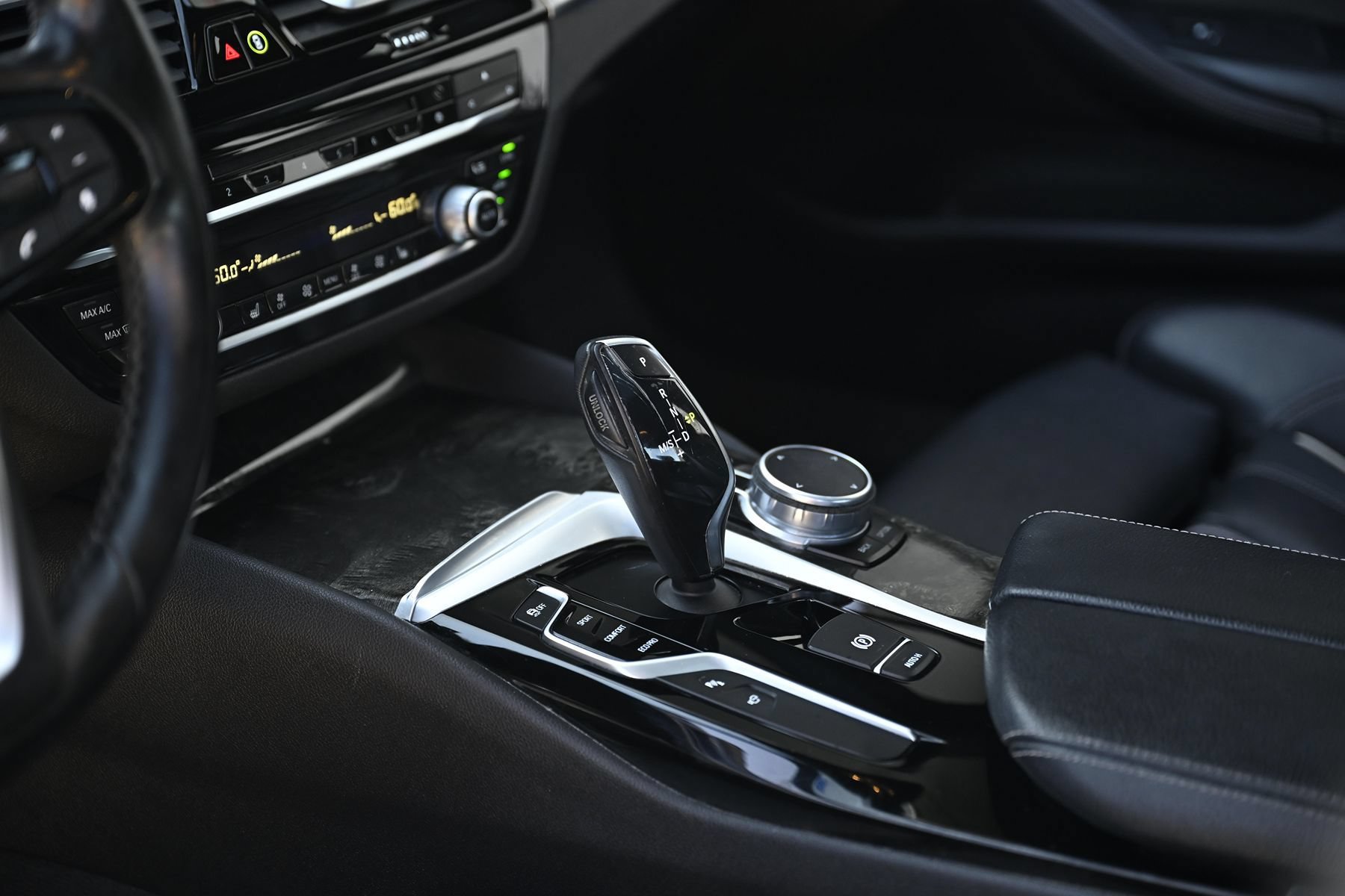 Used 2017 BMW 530i xDrive AWD/4WD image 29