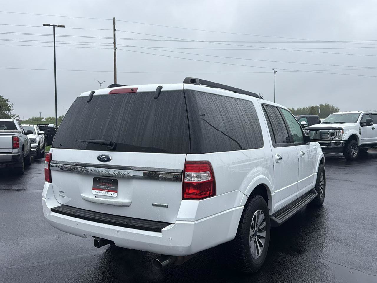 Used 2017 Ford Expedition EL XLT w/ Equipment Group 202A AWD/4WD image 5