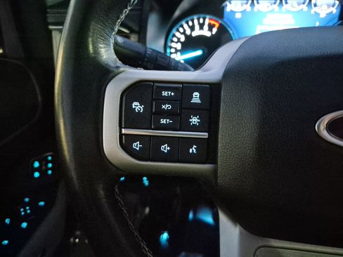 Used 2022 Ford Expedition Limited image 27