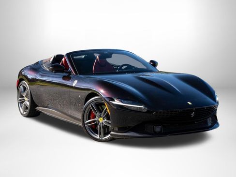 Used 2024 Ferrari Roma Spider RWD image 1