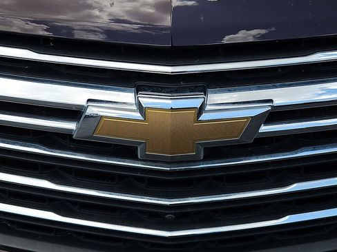 Used 2023 Chevrolet Traverse LT w/ LT Premium Package AWD/4WD image 22