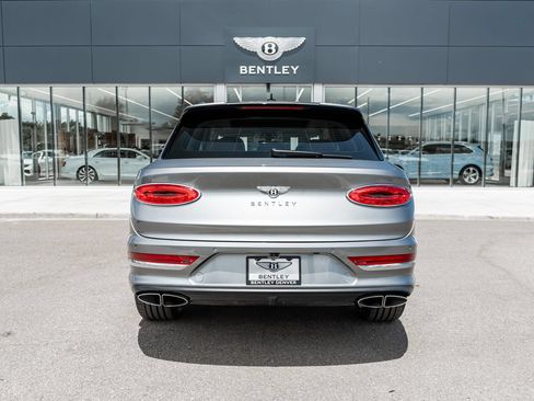 Certified 2023 Bentley Bentayga AWD/4WD image 11