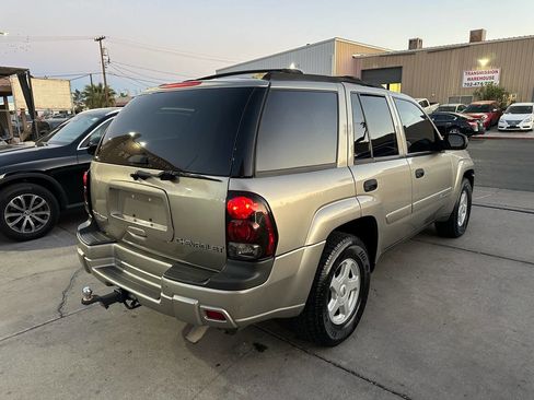 Used 2002 Chevrolet TrailBlazer LS w/ Preferred Equipment Group image 4