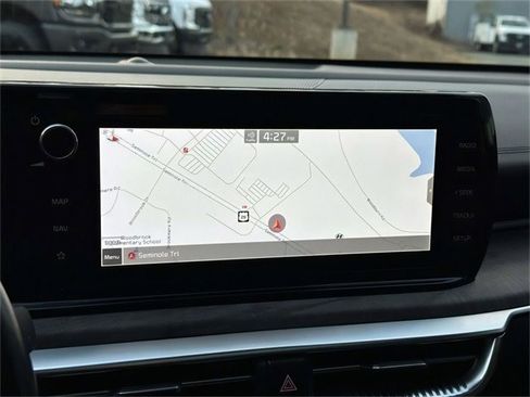 Used 2022 Kia K5 EX w/ EX Premium Package image 9