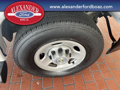 Used 2023 Chevrolet Express 3500 LS RWD image 8