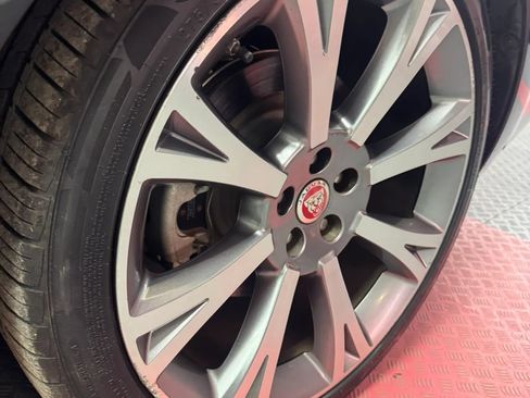 Used 2015 Jaguar XJ RWD image 10