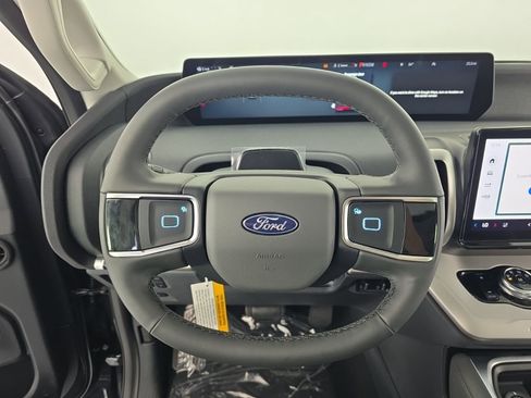 New 2025 Ford Expedition Max Active image 13