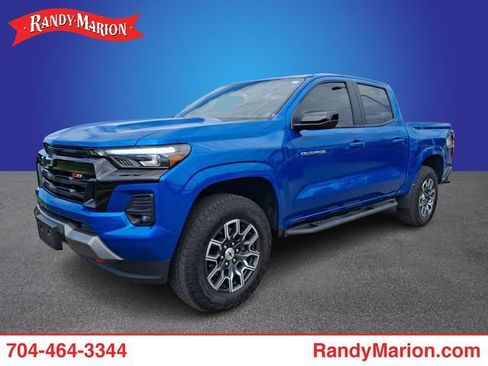 Used 2024 Chevrolet Colorado Z71 w/ Z71 Convenience Package 2 AWD/4WD image 1