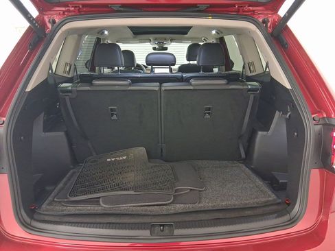 Used 2024 Volkswagen Atlas SE image 28