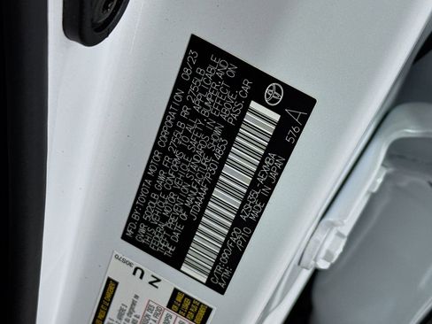 Certified 2023 Toyota Crown XLE image 23