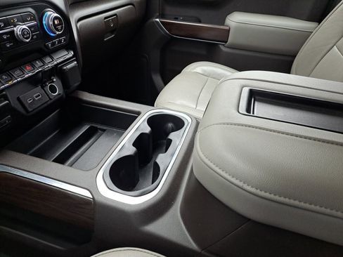 Used 2019 GMC Sierra 1500 SLT w/ SLT Premium Package image 27