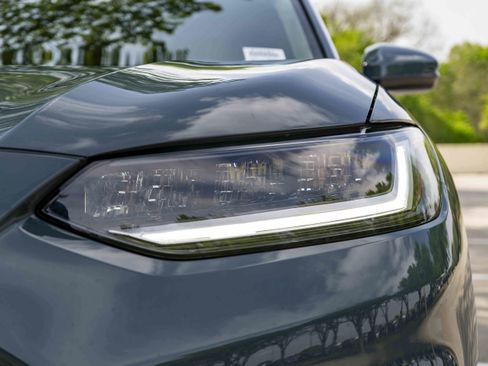 Used 2025 Honda HR-V LX image 11