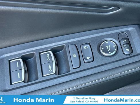 Certified 2025 Honda Accord Sport image 15