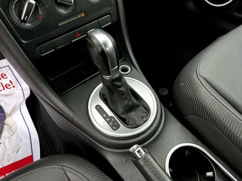 Used 2016 Volkswagen Beetle 1.8T SE image 30