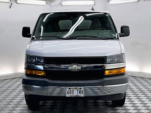 Used 2020 Chevrolet Express 2500 LT w/ LT Preferred Equipment Group image 2