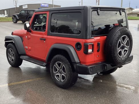 Used 2019 Jeep Wrangler Sport AWD/4WD image 6