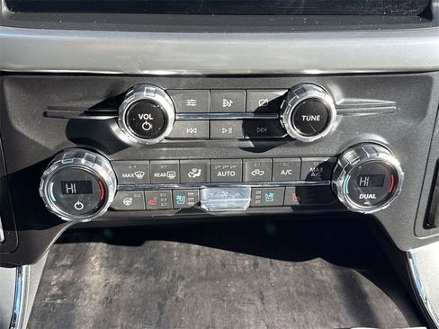 Used 2021 Ford F150 Lariat w/ Equipment Group 502A High image 20