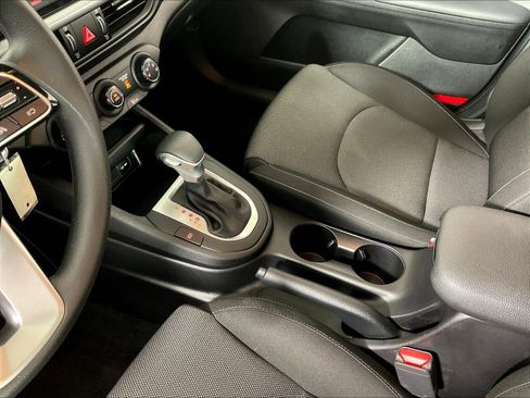 Certified 2023 Kia Forte LXS w/ LXS Technology Package FWD image 17