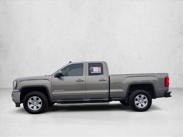Used 2017 GMC Sierra 1500 SLE w/ SLE Value Package AWD/4WD image 2