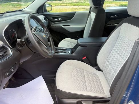 Used 2024 Chevrolet Equinox LS w/ LPO, Floor Liner Package FWD image 4