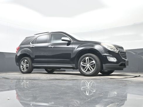 Used 2017 Chevrolet Equinox Premier w/ Enhanced Convenience Package AWD/4WD image 32