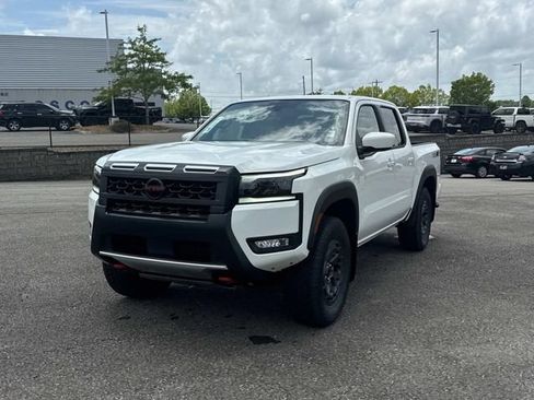New 2026 Nissan Frontier PRO-4X w/ Tow Package AWD/4WD image 8