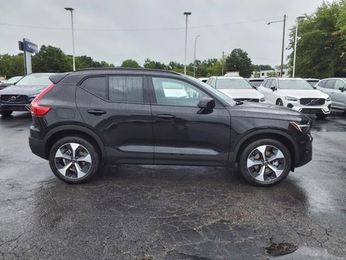 New 2025 Volvo XC40 B5 Plus w/ Climate Package image 2