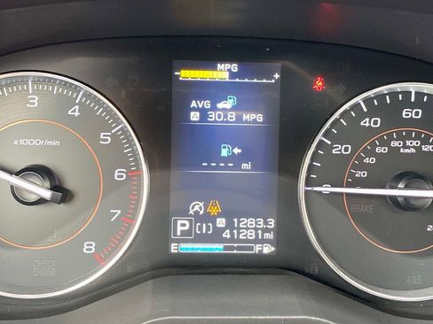 Used 2023 Subaru Crosstrek 2.5i Limited w/ Moonroof Package image 32