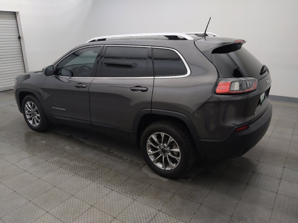 Used 2019 Jeep Cherokee Latitude Plus FWD image 3