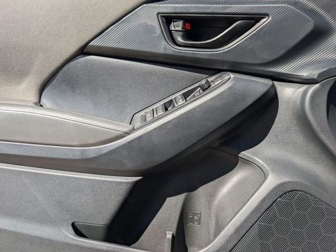 Used 2024 Subaru Crosstrek 2.0i Premium w/ Popular Package #3 image 17