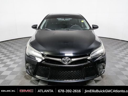 Used 2017 Toyota Camry XSE image 25