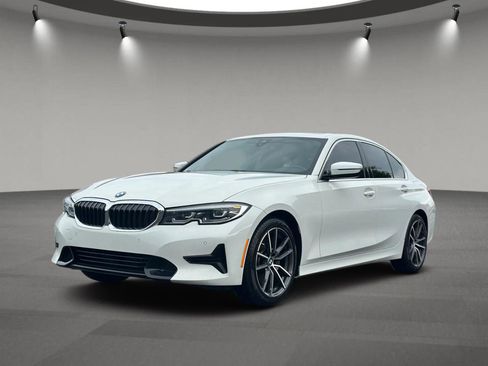 Used 2020 BMW 330i Sedan w/ Convenience Package RWD image 3