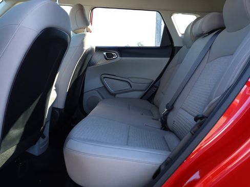 Used 2022 Kia Soul S image 21