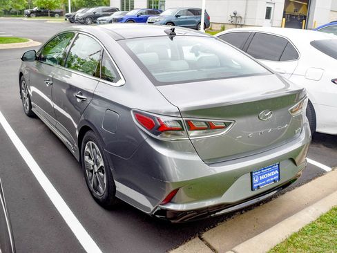 Used 2018 Hyundai Sonata Limited w/ Ultimate Package 02 FWD image 7