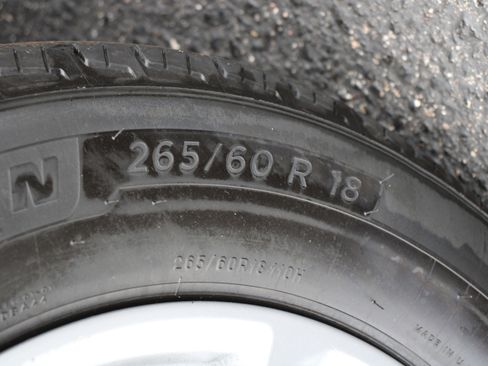 New 2025 Jeep Grand Cherokee L Laredo image 39