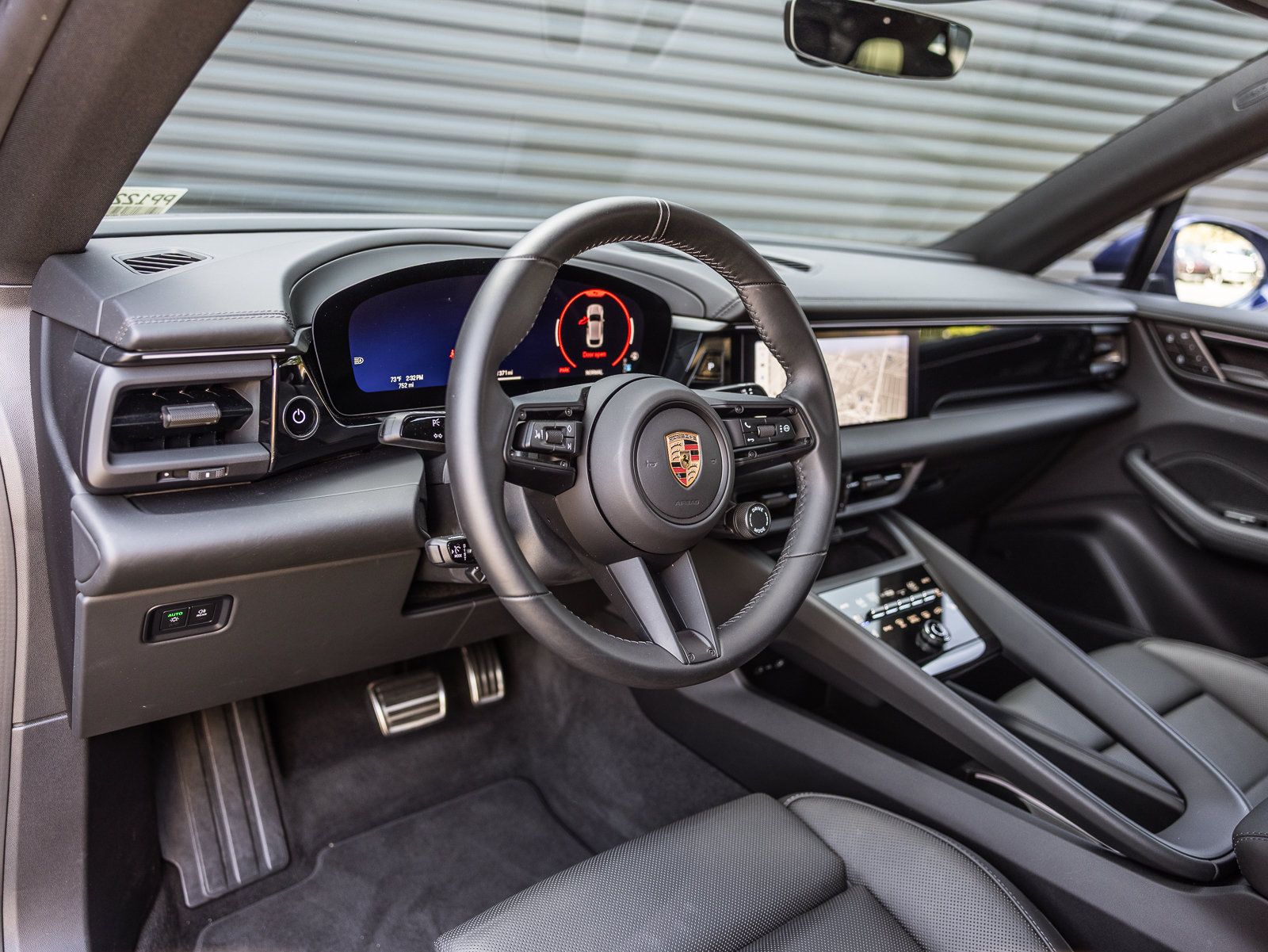 Certified 2025 Porsche Macan 4 Electric AWD/4WD image 4