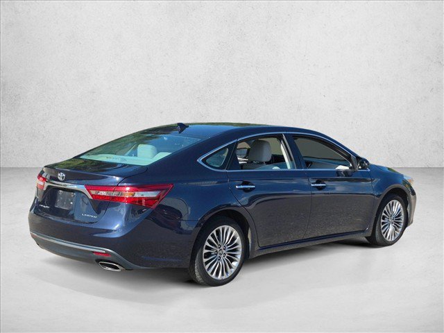 Used 2018 Toyota Avalon Limited w/ Carpet Mat Package FWD image 5