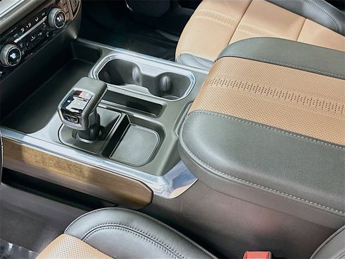 Used 2024 Chevrolet Silverado 1500 High Country w/ Technology Package image 17