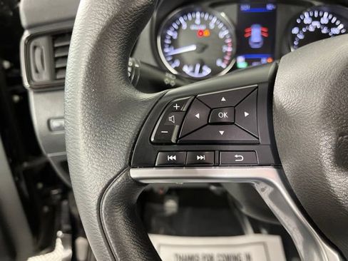Used 2020 Nissan Rogue S FWD image 22