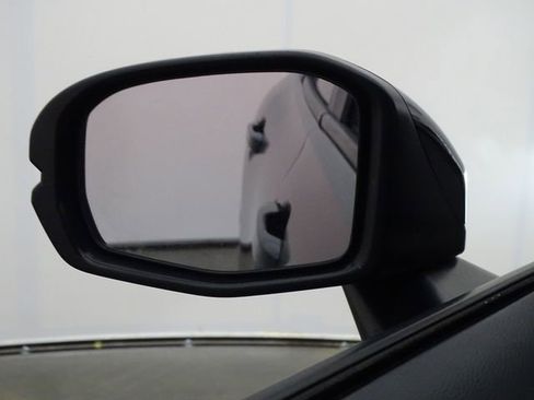 Used 2024 Honda HR-V LX image 35