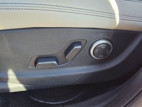 New 2026 Genesis GV70 2.5T Advanced image 33