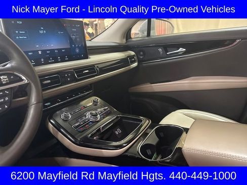 Used 2022 Lincoln Nautilus Reserve w/ Equipment Group 201A image 27