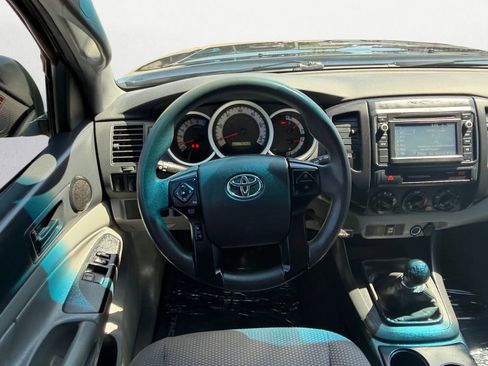 Used 2015 Toyota Tacoma 2WD Access Cab image 17