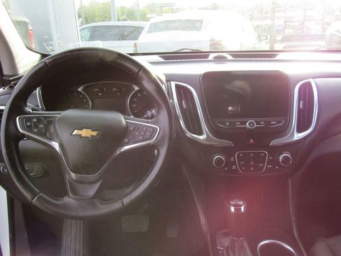 Used 2019 Chevrolet Equinox LT AWD/4WD image 16