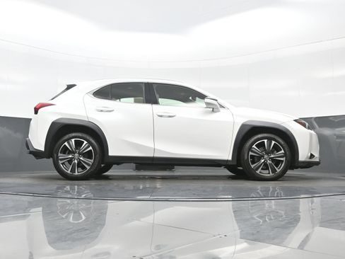 Used 2020 Lexus UX 250h w/ Premium Package AWD/4WD image 38