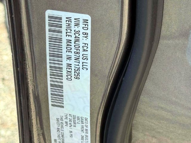 Certified 2022 Jeep Compass Latitude AWD/4WD image 17