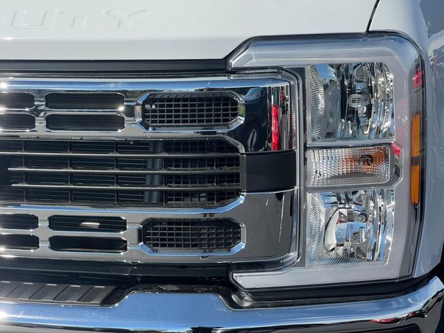 New 2026 Ford F250 XLT w/ FX4 Off-Road Package AWD/4WD image 30