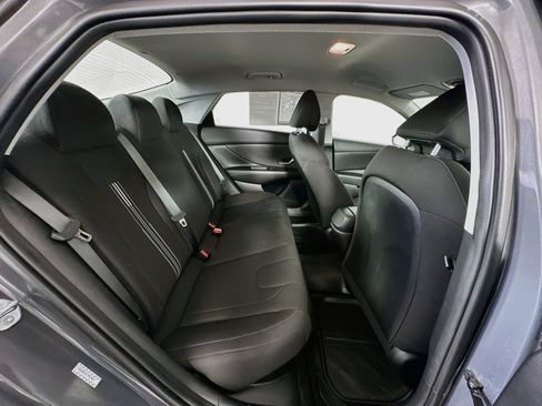 Used 2023 Hyundai Elantra Blue FWD image 25