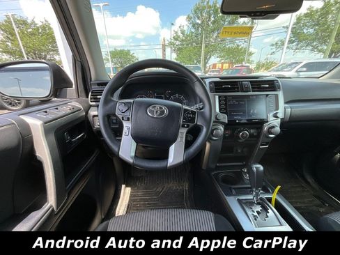 Used 2022 Toyota 4Runner SR5 AWD/4WD image 8