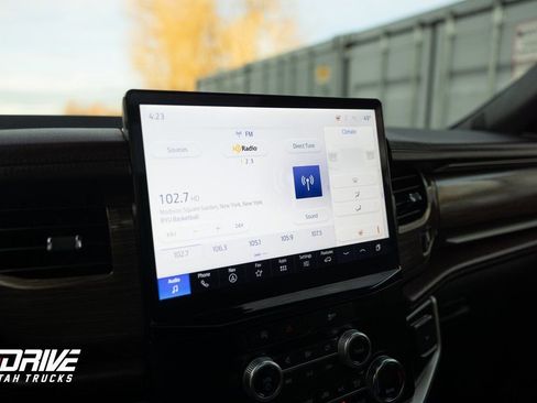 Used 2024 Ford Expedition Limited AWD/4WD image 29